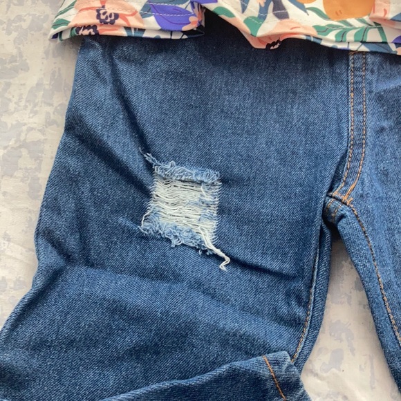 NWT toddler outfit - size 4 - Picture 3 of 6